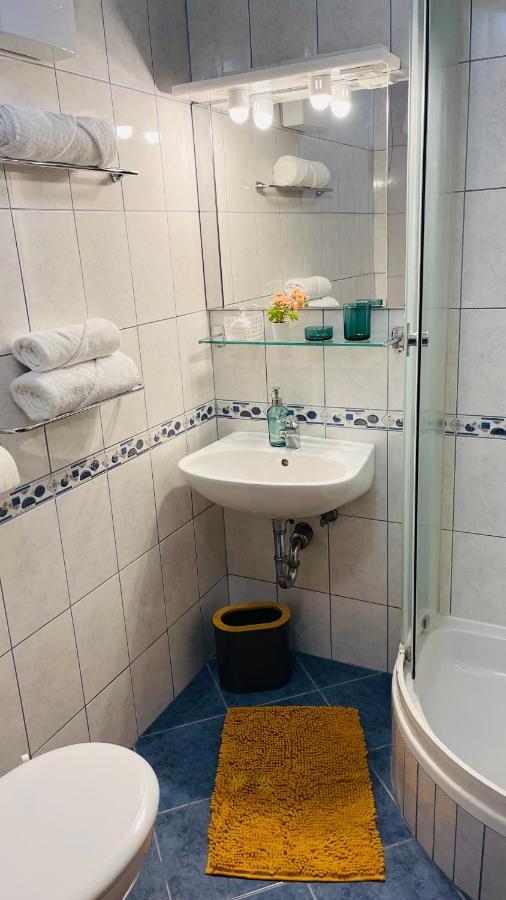 Apartmens And Rooms Madunic V Сплит Екстериор снимка