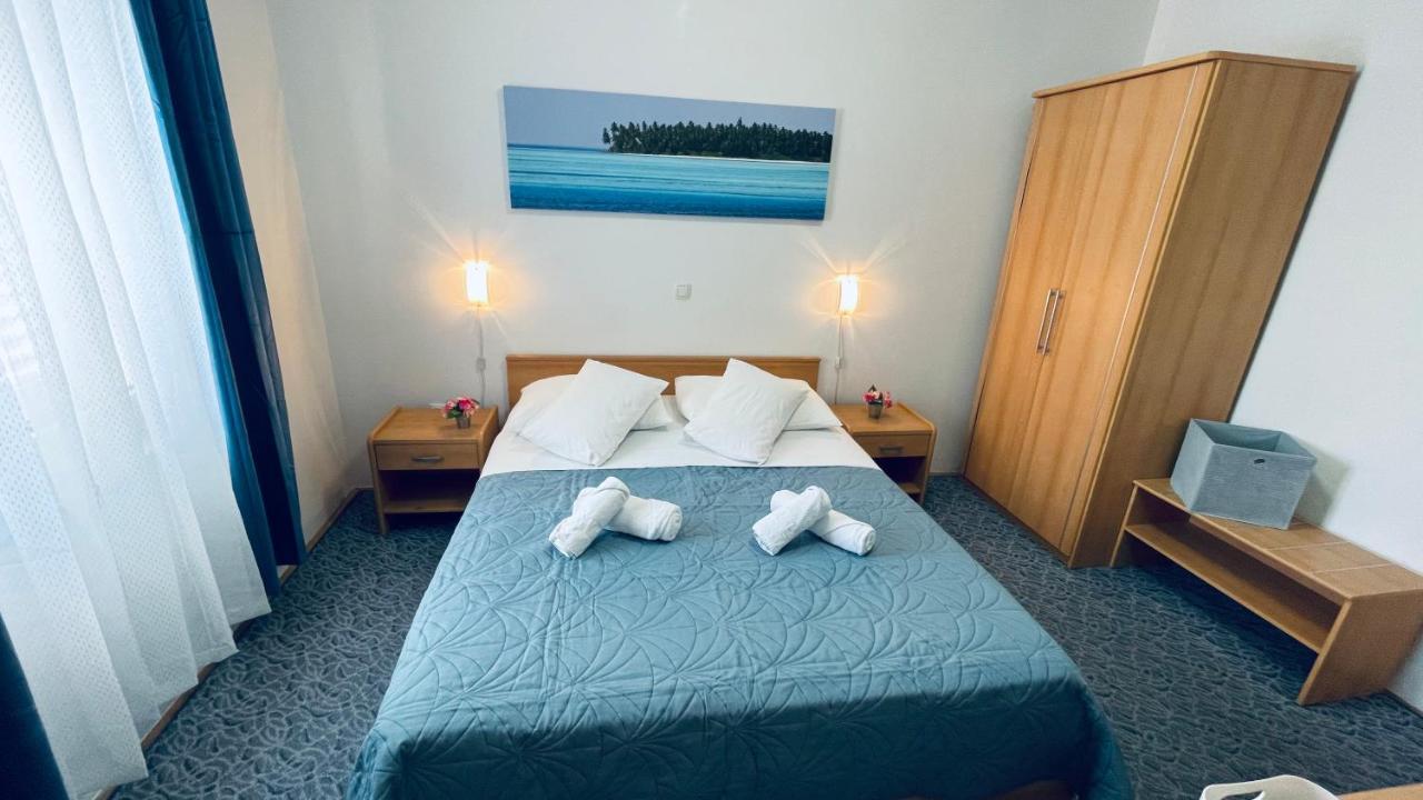 Apartmens And Rooms Madunic V Сплит Екстериор снимка
