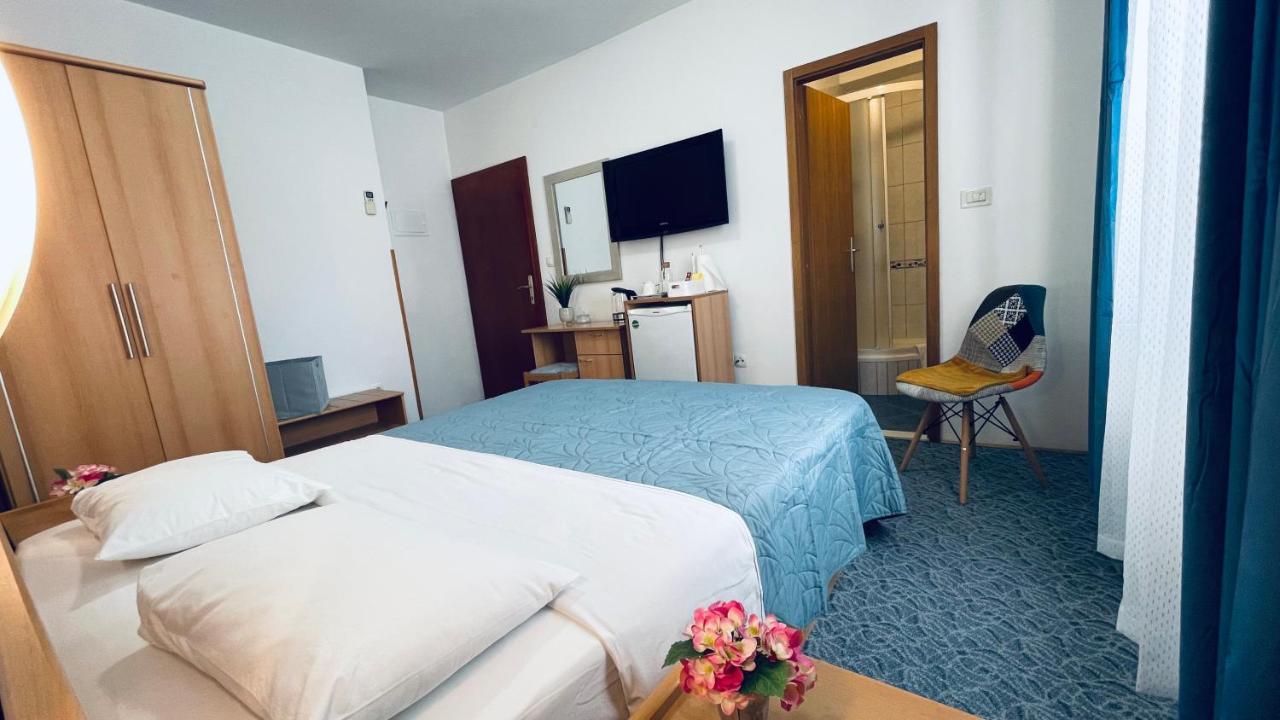 Apartmens And Rooms Madunic V Сплит Екстериор снимка