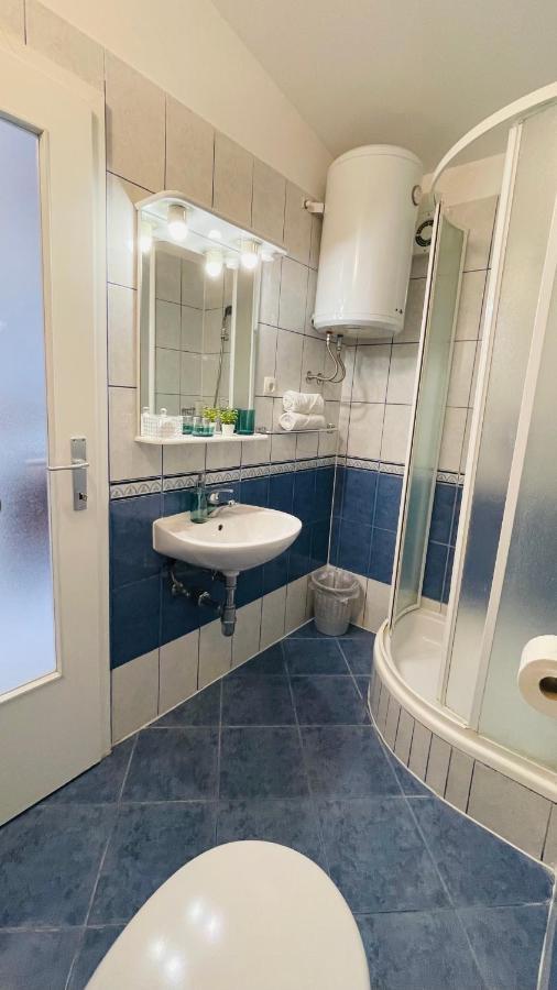 Apartmens And Rooms Madunic V Сплит Екстериор снимка