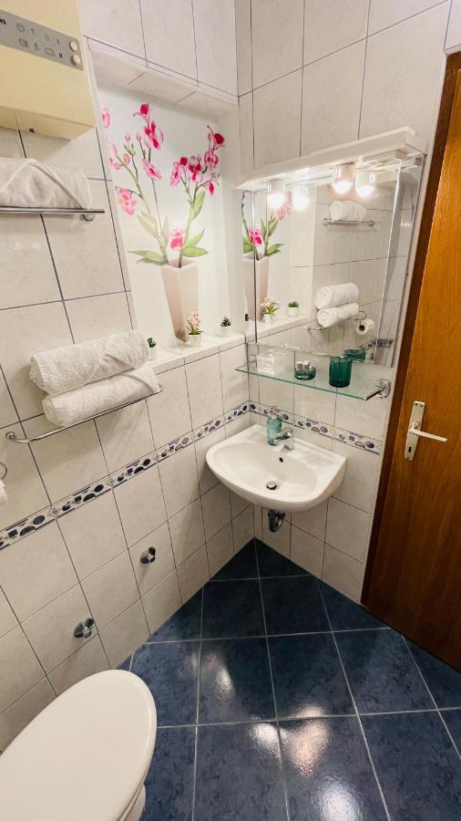 Apartmens And Rooms Madunic V Сплит Екстериор снимка