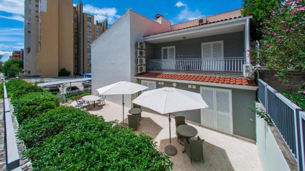 Apartmens And Rooms Madunic V Сплит Екстериор снимка
